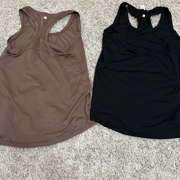 Yogalicious Tank 2 pack (black and mauve) - Picture 3 of 3